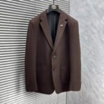 Men's single-breasted wool or knit blazer